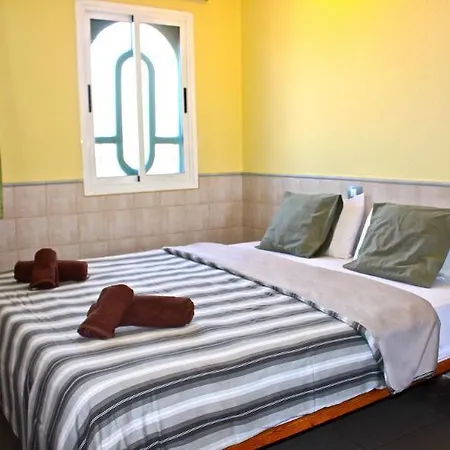 Aqua Beach Bungalows - Gay Men Only *
